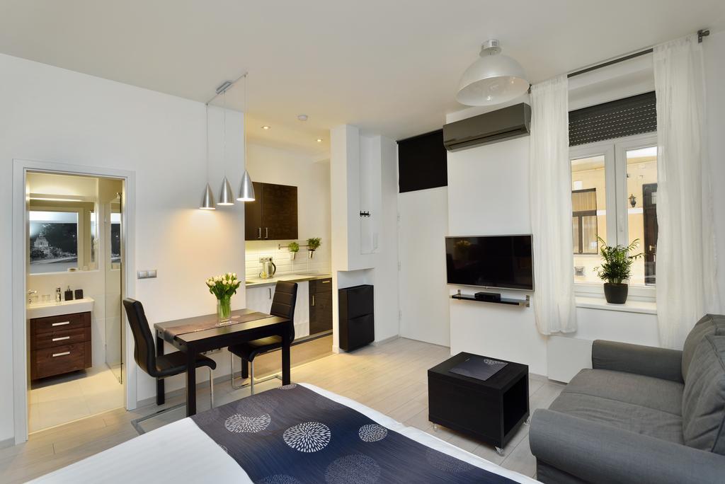 Urban Spirit Apartment Будапеща Стая снимка